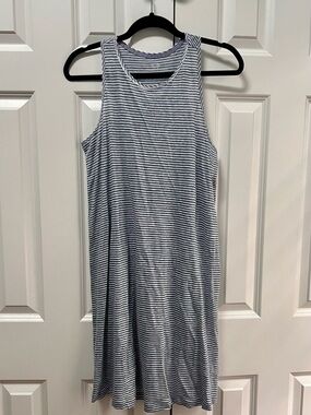 Vineyard Vines Striped Linen sleeveless dress in blue and white